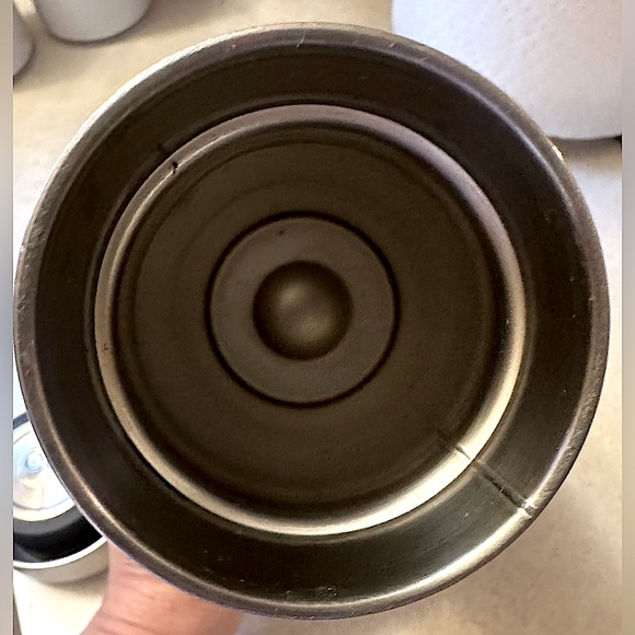 Gently used 20oz Swell Geode Rose Traveler - Picture 3 of 5